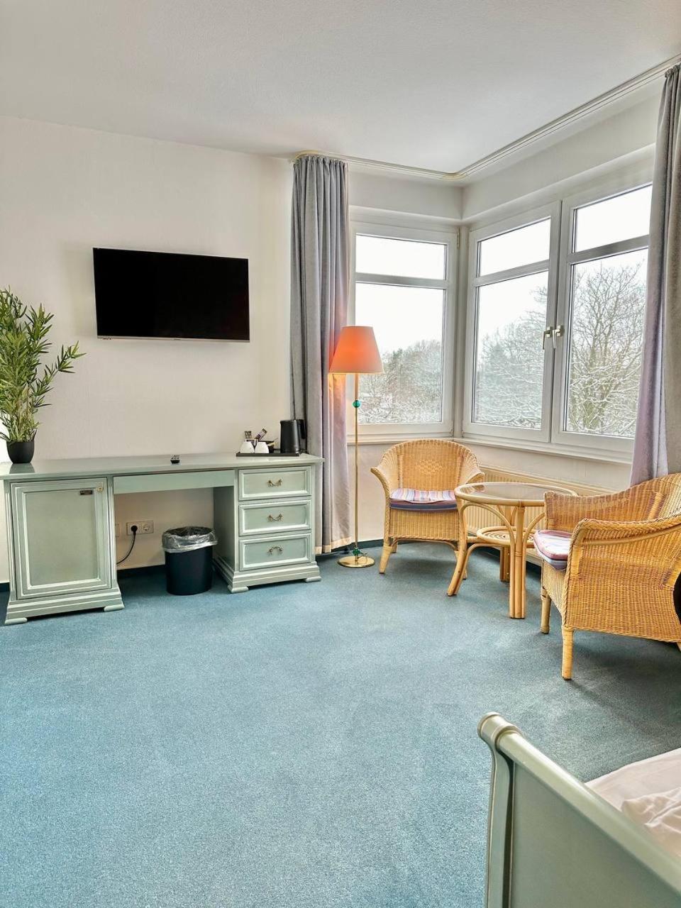 Gaestehaus Weserblick Am Weser-Sandstrand Berne Zewnętrze zdjęcie