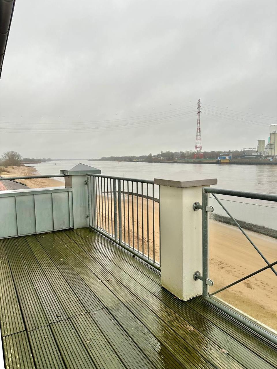 Gaestehaus Weserblick Am Weser-Sandstrand Berne Zewnętrze zdjęcie